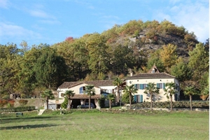 propriete à la vente -   46000  CAHORS, surface 420 m2 vente propriete - UBI469950965